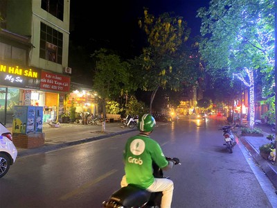 Chính chủ cho thuê căn hộ 2N1K tại phố chùa láng điện nước giá dân 651