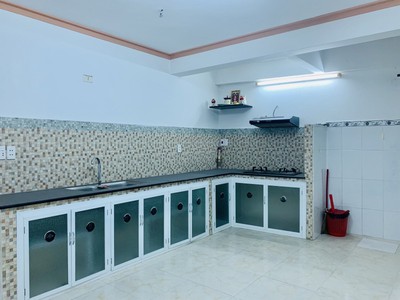Chính chủ cho thuê căn hộ 2N1K tại phố chùa láng điện nước giá dân 703