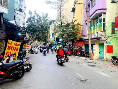 Chính chủ cho thuê căn hộ 2N1K tại phố chùa láng điện nước giá dân 1966