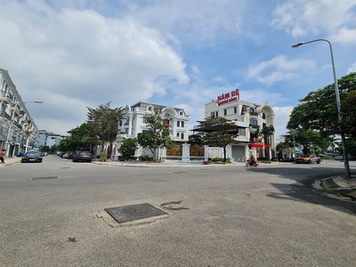 Chính chủ cho thuê căn hộ 2N1K tại phố chùa láng điện nước giá dân 1746