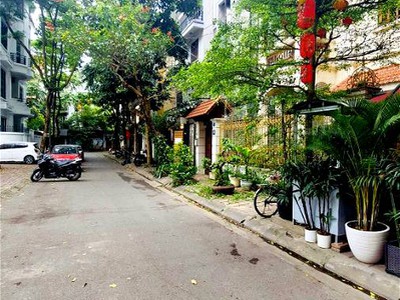 Chính chủ cho thuê căn hộ 2N1K tại phố chùa láng điện nước giá dân 2049