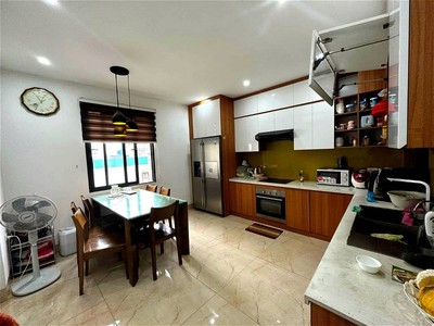 Chính chủ cho thuê căn hộ 2N1K tại phố chùa láng điện nước giá dân 1078