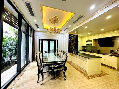 Chính chủ cho thuê căn hộ 2N1K tại phố chùa láng điện nước giá dân 2067