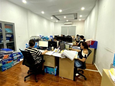 Chính chủ cho thuê căn hộ 2N1K tại phố chùa láng điện nước giá dân 866