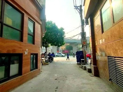 Chính chủ cho thuê căn hộ 2N1K tại phố chùa láng điện nước giá dân 1306