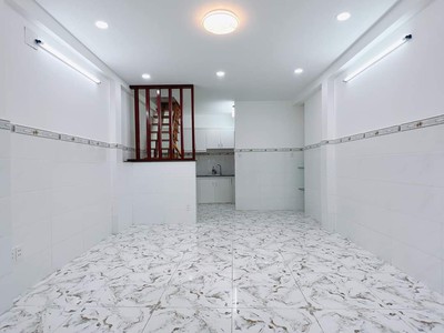 Chính chủ cho thuê căn hộ 2N1K tại phố chùa láng điện nước giá dân 1648