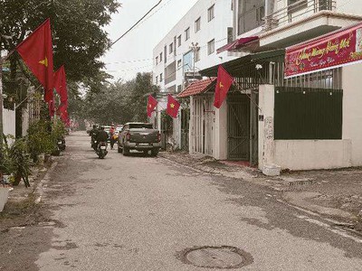 Chính chủ cho thuê căn hộ 2N1K tại phố chùa láng điện nước giá dân 924