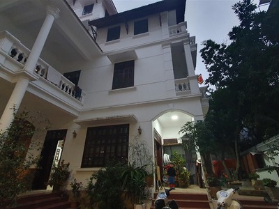 Chính chủ cho thuê căn hộ 2N1K tại phố chùa láng điện nước giá dân 2649