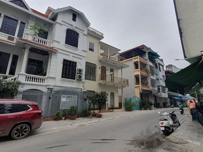 Chính chủ cho thuê căn hộ 2N1K tại phố chùa láng điện nước giá dân 2645