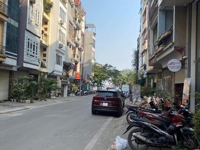 Chính chủ cho thuê căn hộ 2N1K tại phố chùa láng điện nước giá dân 2625