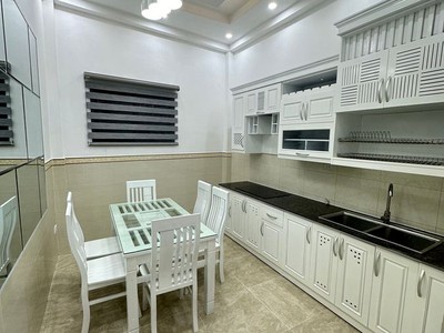 Chính chủ cho thuê căn hộ 2N1K tại phố chùa láng điện nước giá dân 2557