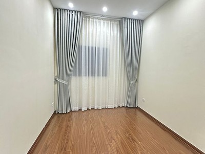Chính chủ cho thuê căn hộ 2N1K tại phố chùa láng điện nước giá dân 2579