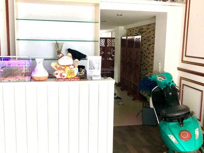 Cc cho thuê nhà riêng 3 tầng, dt 120m cạnh giải phóng 10m, cách giáp bát 1km, ngõ 6m 2 oto tránh 3