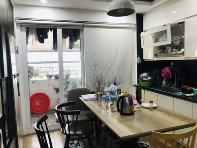 Chính chủ cho thuê căn hộ 2N1K tại phố chùa láng điện nước giá dân 2807