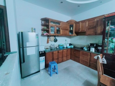 Chính chủ cho thuê căn hộ 2N1K tại phố chùa láng điện nước giá dân 2706