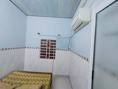 Chính chủ cho thuê căn hộ 2N1K tại phố chùa láng điện nước giá dân 2751