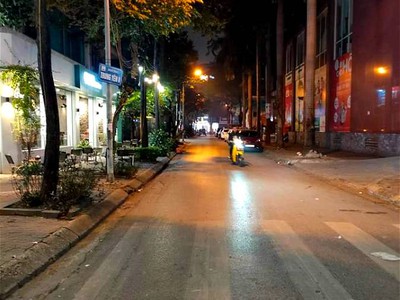 Chính chủ cho thuê căn hộ 2N1K tại phố chùa láng điện nước giá dân 2163