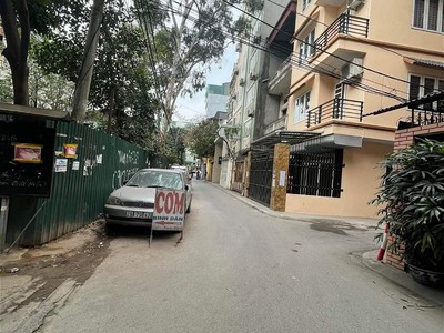 Chính chủ cho thuê căn hộ 2N1K tại phố chùa láng điện nước giá dân 2204