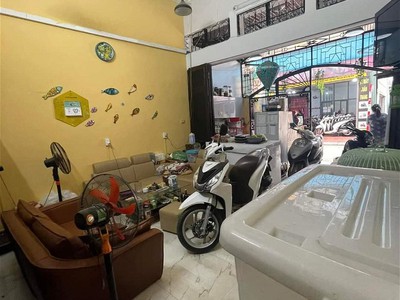 Chính chủ cho thuê căn hộ 2N1K tại phố chùa láng điện nước giá dân 2206