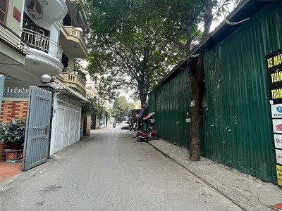 Chính chủ cho thuê căn hộ 2N1K tại phố chùa láng điện nước giá dân 2205