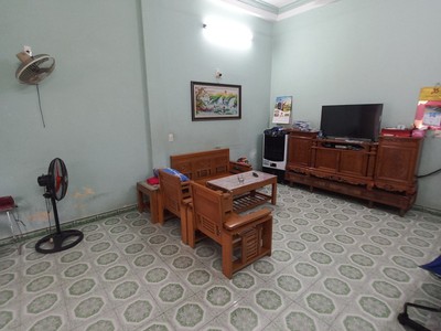 Chính chủ cho thuê căn hộ 2N1K tại phố chùa láng điện nước giá dân 2268