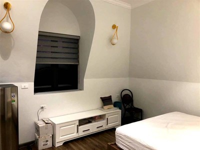 Chính chủ cho thuê căn hộ 2N1K tại phố chùa láng điện nước giá dân 2763