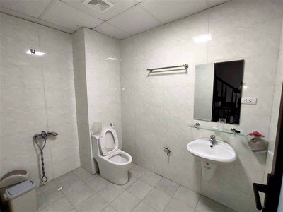 Chính chủ cho thuê căn hộ 2N1K tại phố chùa láng điện nước giá dân 2659