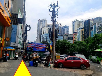 Chính chủ cho thuê căn hộ 2N1K tại phố chùa láng điện nước giá dân 2722