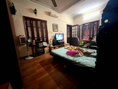 Chính chủ cho thuê căn hộ 2N1K tại phố chùa láng điện nước giá dân 2607