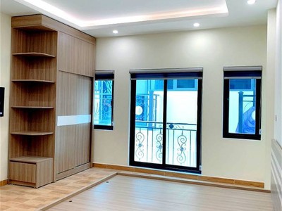 Chính chủ cho thuê căn hộ 2N1K tại phố chùa láng điện nước giá dân 2290