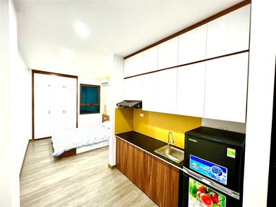Chính chủ cho thuê căn hộ 2N1K tại phố chùa láng điện nước giá dân 2457