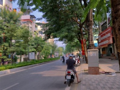 Chính chủ cho thuê căn hộ 2N1K tại phố chùa láng điện nước giá dân 2570