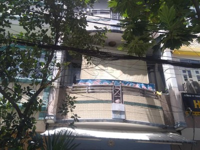 Chính chủ cho thuê căn hộ 2N1K tại phố chùa láng điện nước giá dân 2826