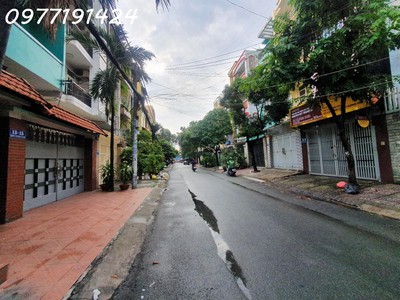 Chính chủ bán nhà mặt tiền đường gần chợ chu văn an, bình thạnh,4x18m, trệt 3 lầu, 10.5 tỷ 4