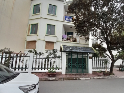 Nhà phố Kiều Sơn,gần đường Văn Cao, Hải Phòng cần bán. Mua về là ở 0