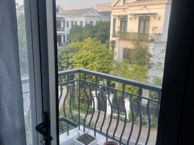 Rẻ nhất vì cần gấp Liền kề Vinhomes Harmony 96 m2 Full nội thất CC 5