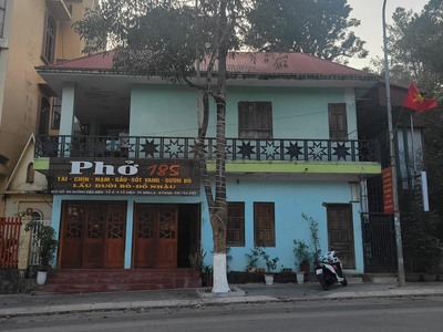 Chính chủ cho thuê lại quán địa chỉ: số nhà 185 đường điện biên, thành phố sơn la. 0