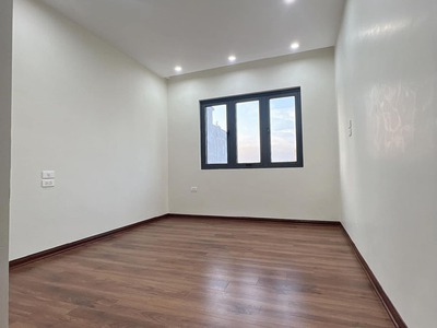 Nhà đẹp ngõ ba gác, ba bước ra phố, trung tâm, gần Aeon Long Biên, 46M, 4.8x tỷ 6