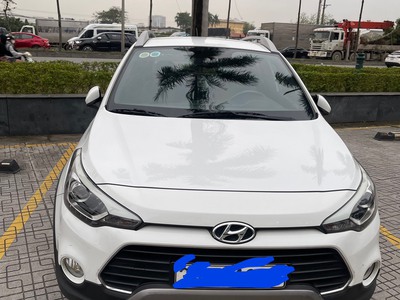 Chính chủ bán xe Hyundai i20 active 2017 trắng còn mới - Giá : 410 triệu. 3