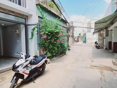 Cho thuê nhà 1 trệt 1 lầu mới đẹp p.thống nhất chỉ 6tr 4