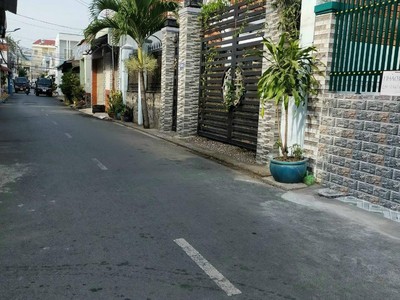 Cho thuê nhà mới đẹp 2 mặt tiền . hẻm 50 đ. trần hoàng na . p hưng lợi , q. ninh kiều - tpct  . nhà 0