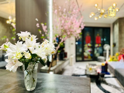 Bán nhà Mặt Đường Hồ Sen, vị trí quá đẹp, nhà xây mới 3