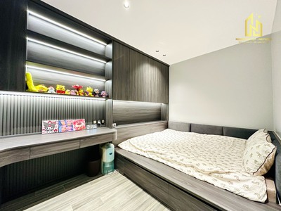 Bán nhà Mặt Đường Hồ Sen, vị trí quá đẹp, nhà xây mới 2