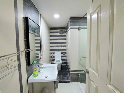  nhà đẹp 5 tầng mt hồ bá kiện, kinh doanh sầm uất 2