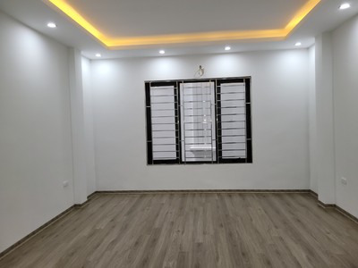 Chính chủ cho thuê nhà nguyên căn 5 tầng xây mới koong, xách vali ở luôn 0