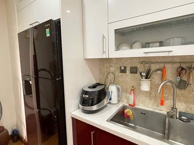 Chính chủ cần tiền bán gấp căn hộ 2 ngủ 70.5m2 homes city đủ nội thất giá rẻ 4ty2, cửa đb , sổ đỏ 1
