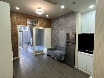 Chính chủ cần bán căn officetel block x0 tầng 3 toà nhà sunrise city north 0