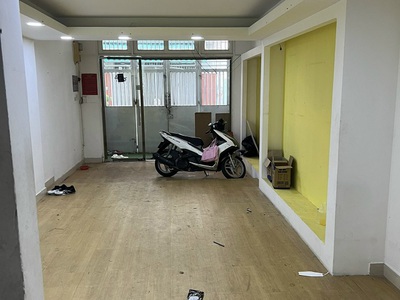 Cho thuê mặt bằng, lửng và lầu 1 tại hẻm 157/1a đường 3 tháng 2, p11, quận 10 0