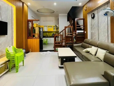 Bán nhà hẻm cạn đường thanh niên. phường quang trung. tp quy nhơn 0