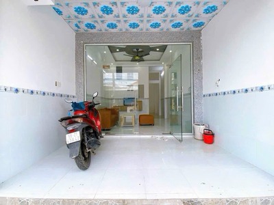 Bán nhà mặt tiền đường 826c ngay chợ phước lại trệt lầu giá chỉ 3,15 tỷ thương lượng 1